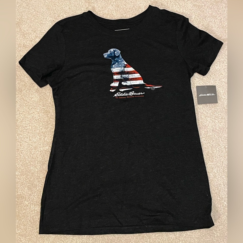 Eddie Bauer Charcoal Labrador Flag T-Shirt